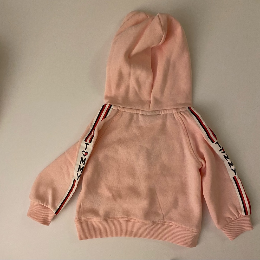 Tommy Hilfiger 2 Piece Sweatsuit set Size 12M Rhinestone heart New With Tags! - Picture 4 of 8